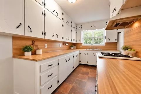 Kitchen - Undisclosed, Chickasha, OK 73018 photo 3 of 6