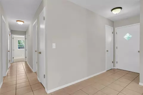 Entry Way - 117 E 4th St, Erick, OK 73645 photo 1 of 1