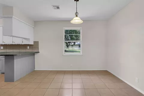 Dining - 117 E 4th St, Erick, OK 73645 photo 1 of 1