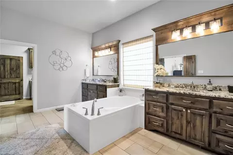 Bath - 7135 Buck Dr, Tuttle, OK 73089 photo 2 of 2