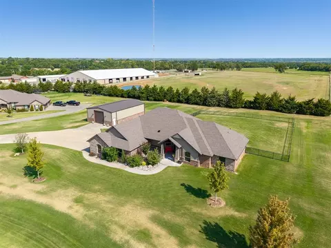 View/Area - 7135 Buck Dr, Tuttle, OK 73089 photo 1 of 9