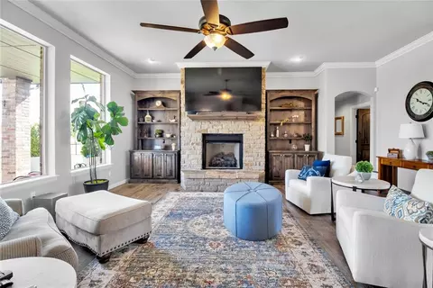 Living - 7135 Buck Dr, Tuttle, OK 73089 photo 1 of 4
