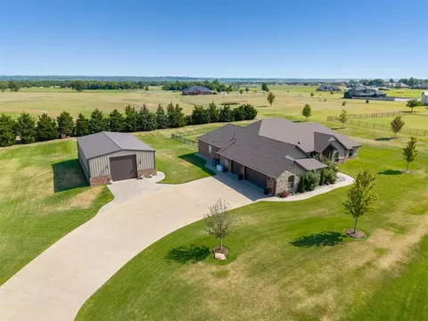 View/Area - 7135 Buck Dr, Tuttle, OK 73089 photo 3 of 9