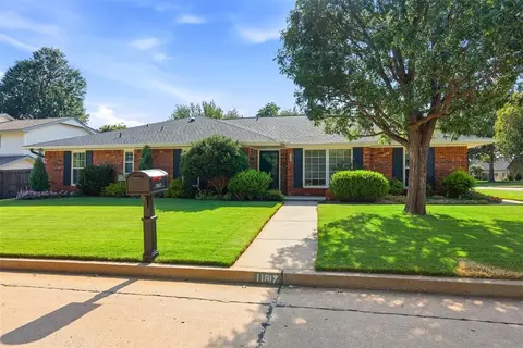 11817 W Edgemont Cir, Oklahoma City, OK 73162