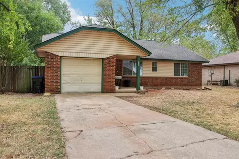 Exterior - 509 Riverview Dr, Noble, OK 73068 photo 3 of 7