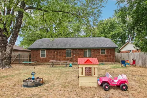 Exterior - 509 Riverview Dr, Noble, OK 73068 photo 6 of 7