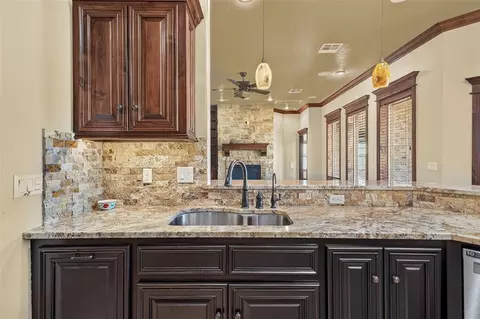 Kitchen - 608 Edgewood Rd St, Canute, OK 73626 photo 3 of 4