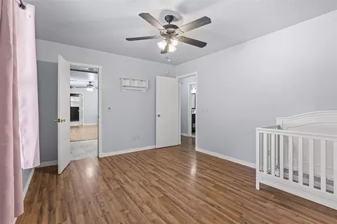 Bedroom - 21201 Montgomery Dr, Mcloud, OK 74851 photo 4 of 4