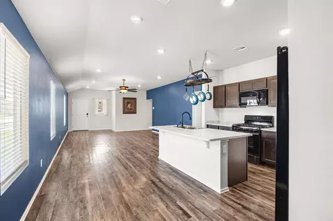 Entry Way - 1225 Corner Brook Dr, Purcell, OK 73080 photo 3 of 5