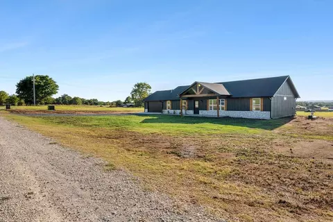 Exterior - 5374 Turning Point Ln, Davis, OK 73030 photo 2 of 3