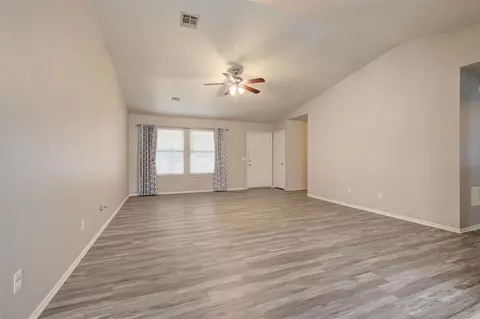 Living - 1209 Briar Patch Way, Norman, OK 73071 photo 3 of 7