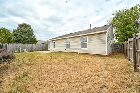 Exterior - 1209 Briar Patch Way, Norman, OK 73071 photo 4 of 4