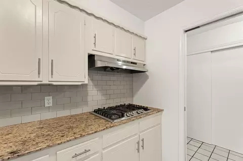 Kitchen - 3805 N Eagle Ln, Bethany, OK 73008 photo 4 of 5