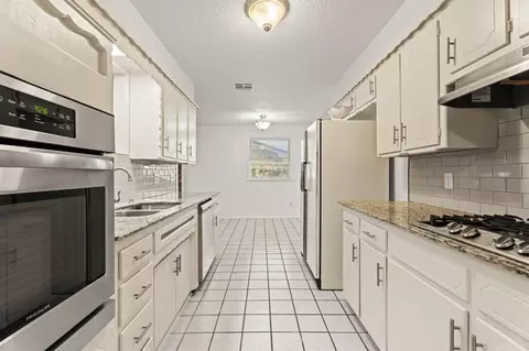 Kitchen - 3805 N Eagle Ln, Bethany, OK 73008 photo 1 of 5