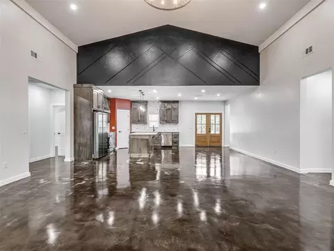 Entry Way - 14 Hackney Dr, Mcloud, OK 74851 photo 1 of 1