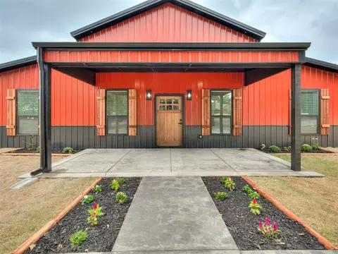 Exterior - 14 Hackney Dr, Mcloud, OK 74851 photo 6 of 7