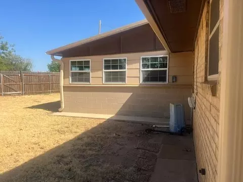 2600 N Robin St, Altus, OK 73521 photo 5