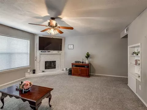 6742 N Meridian Ave, Oklahoma City, OK 73116