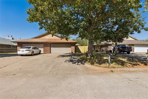 219 Park Pl, Midwest City, OK 73110