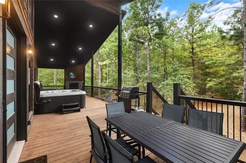 Exterior - 125 Bear Cedar Trl, Broken Bow, OK 74728 photo 3 of 10