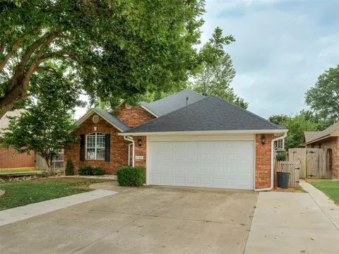 Exterior - 4932 Baker St, Norman, OK 73072 photo 3 of 9