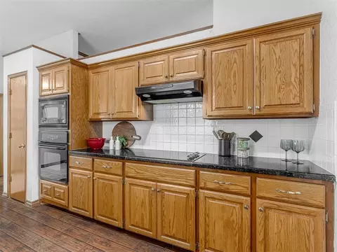 Kitchen - 4932 Baker St, Norman, OK 73072 photo 5 of 5