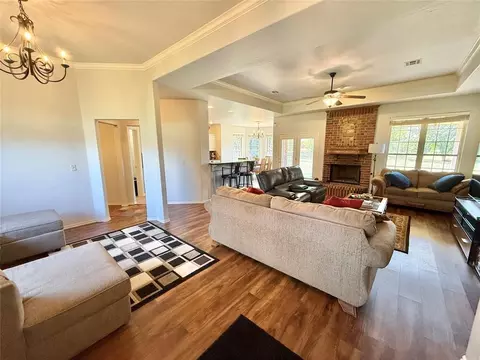 Living - 14635 Waterloo Falls Rd, Arcadia, OK 73007 photo 2 of 6