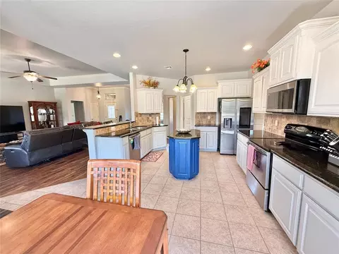 Kitchen - 14635 Waterloo Falls Rd, Arcadia, OK 73007 photo 9 of 9