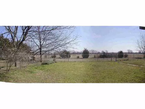 5686 E Lakeview Dr, Harrah, OK 73045 photo 4