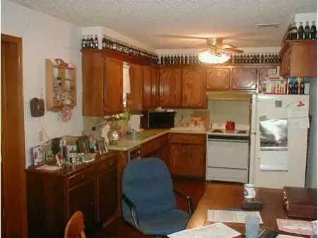 5686 E Lakeview Dr, Harrah, OK 73045 photo 3