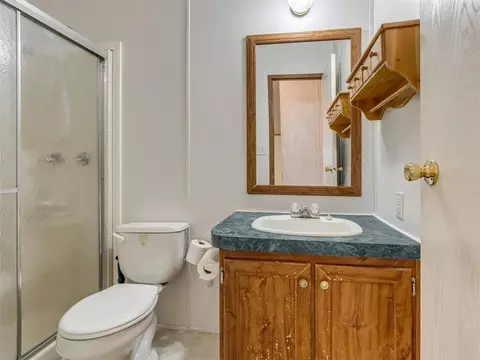 Bath - 8990 E Tecumseh Rd, Norman, OK 73026 photo 1 of 4
