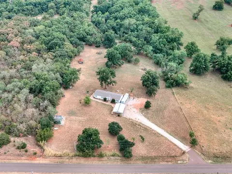 View/Area - 8990 E Tecumseh Rd, Norman, OK 73026 photo 2 of 5