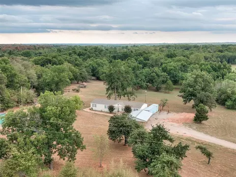View/Area - 8990 E Tecumseh Rd, Norman, OK 73026 photo 4 of 5