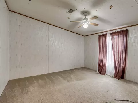 Bedroom - 8990 E Tecumseh Rd, Norman, OK 73026 photo 3 of 3