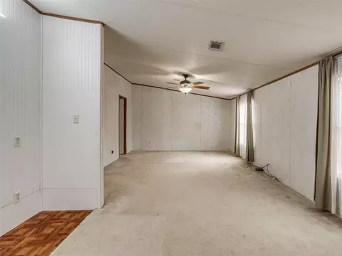 Living - 8990 E Tecumseh Rd, Norman, OK 73026 photo 4 of 6