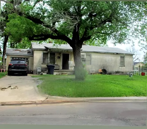 2205 SW 41st St, Oklahoma City, OK 73119