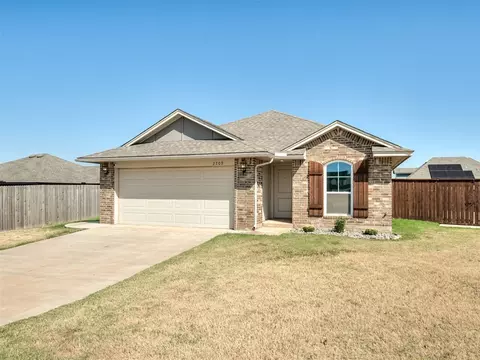 2709 NW 195th St, Edmond, OK 73012
