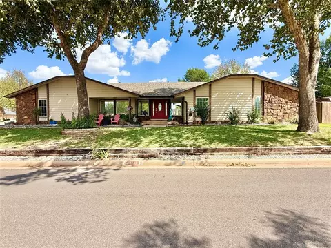 3000 Robin Rd, Midwest City, OK 73110