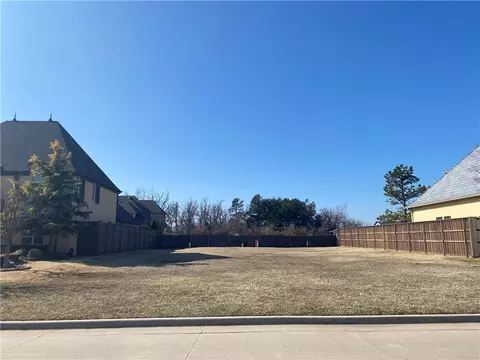 2016 Danfield Dr, Norman, OK 73072 photo 2