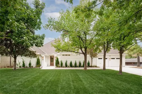 1409 Glenbrook Ter, Nichols Hills, OK 73116