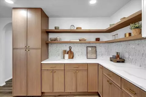 Kitchen - 636 E Lea Ter, Mustang, OK 73064 photo 2 of 2