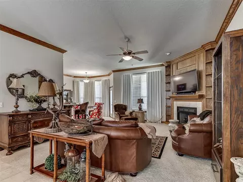 Living - 7903 Scotch Ln, Tuttle, OK 73089 photo 4 of 5