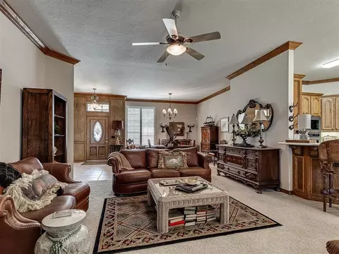 Living - 7903 Scotch Ln, Tuttle, OK 73089 photo 3 of 5