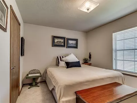 Bedroom - 7903 Scotch Ln, Tuttle, OK 73089 photo 6 of 8