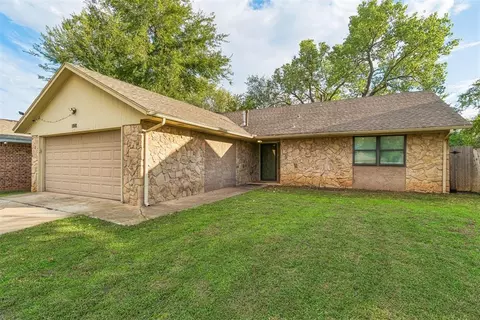 108 Cambridge Dr, Midwest City, OK 73110