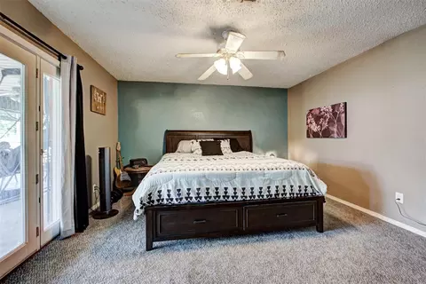 Bedroom - 1073 Harrison St, Harrah, OK 73045 photo 2 of 6