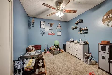 Bedroom - 1073 Harrison St, Harrah, OK 73045 photo 3 of 6