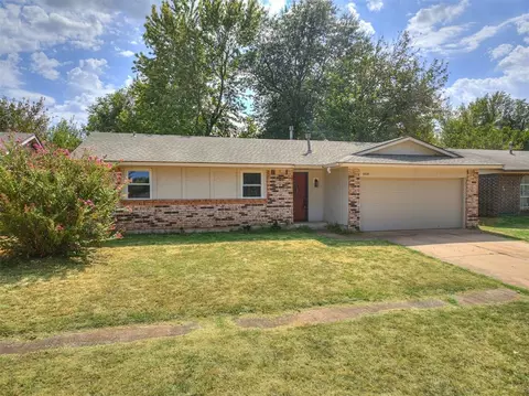 9620 NE 4th St, Midwest City, OK 73130