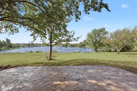 View/Area - 1908 Gray Fox Dr, Edmond, OK 73003 photo 2 of 7