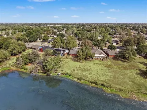 View/Area - 1908 Gray Fox Dr, Edmond, OK 73003 photo 5 of 7